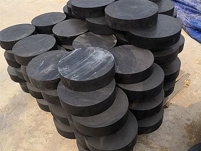 漳浦县板式橡胶支座由若干层橡胶片与薄钢板经加压硫化